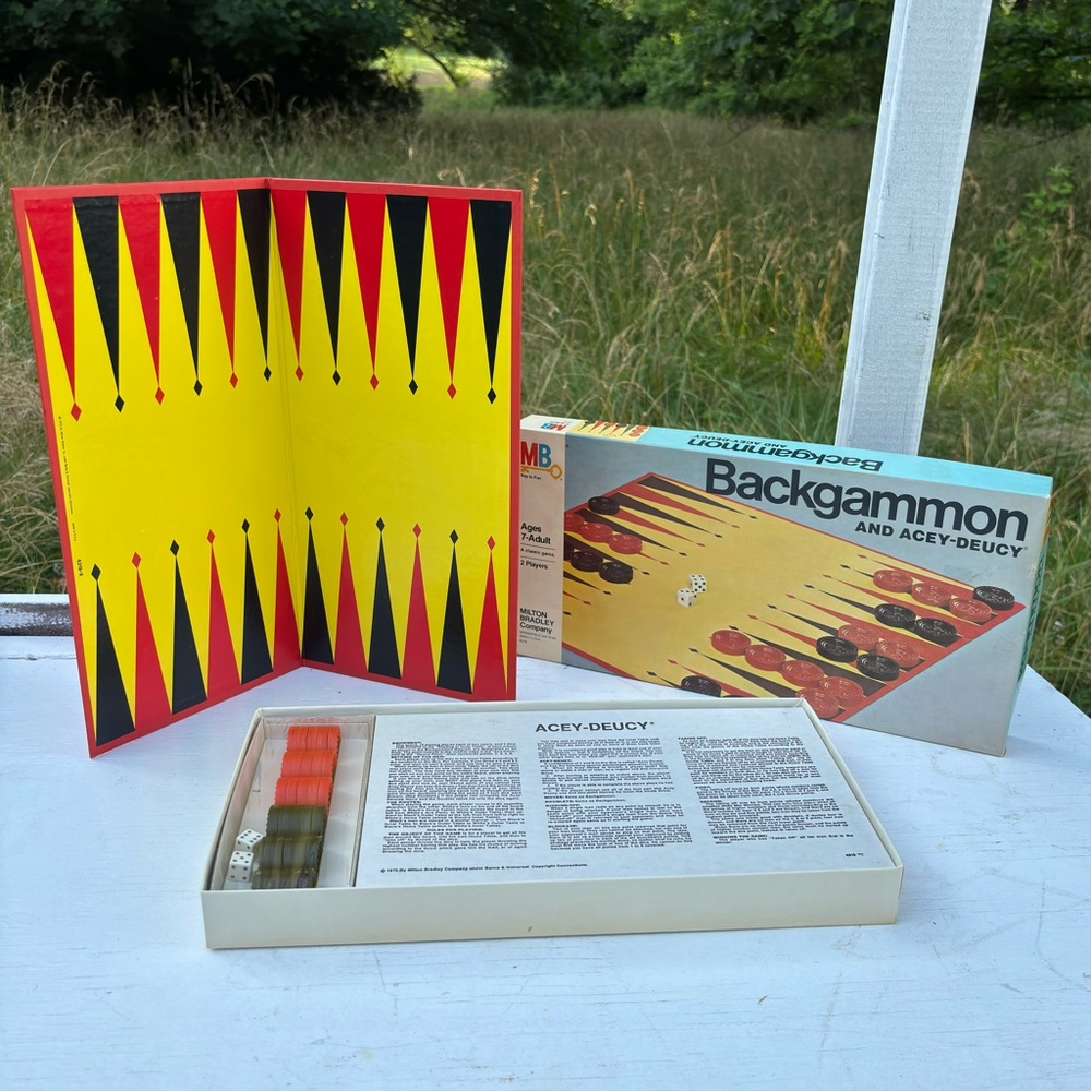 VTG Milton Bradley 1973 Backgammon & Acey-Deucy board game Not used sealed parts
